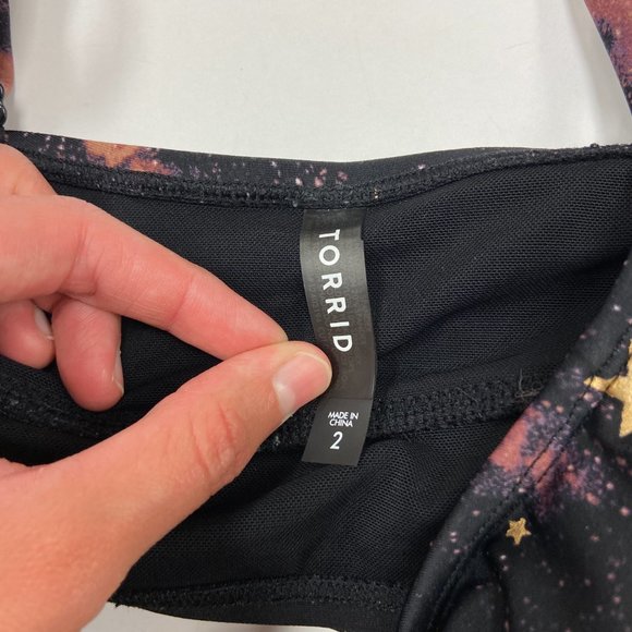 Torrid Womens Black Star Print Adjustable Strap Padded Swim Bikini Top Size 2 - Picture 6 of 6